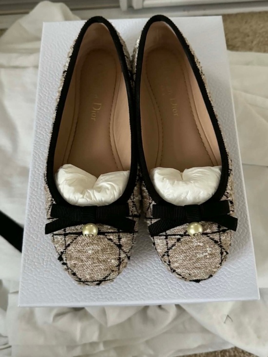 Dior Shoes - Dior Beige Tweed Ballet Flats with Black Trim and Pearl Bow size 35